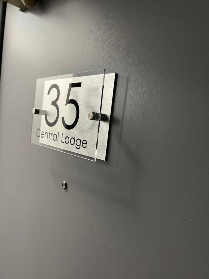 Huddersfield Central Lodge Eksteriør bilde