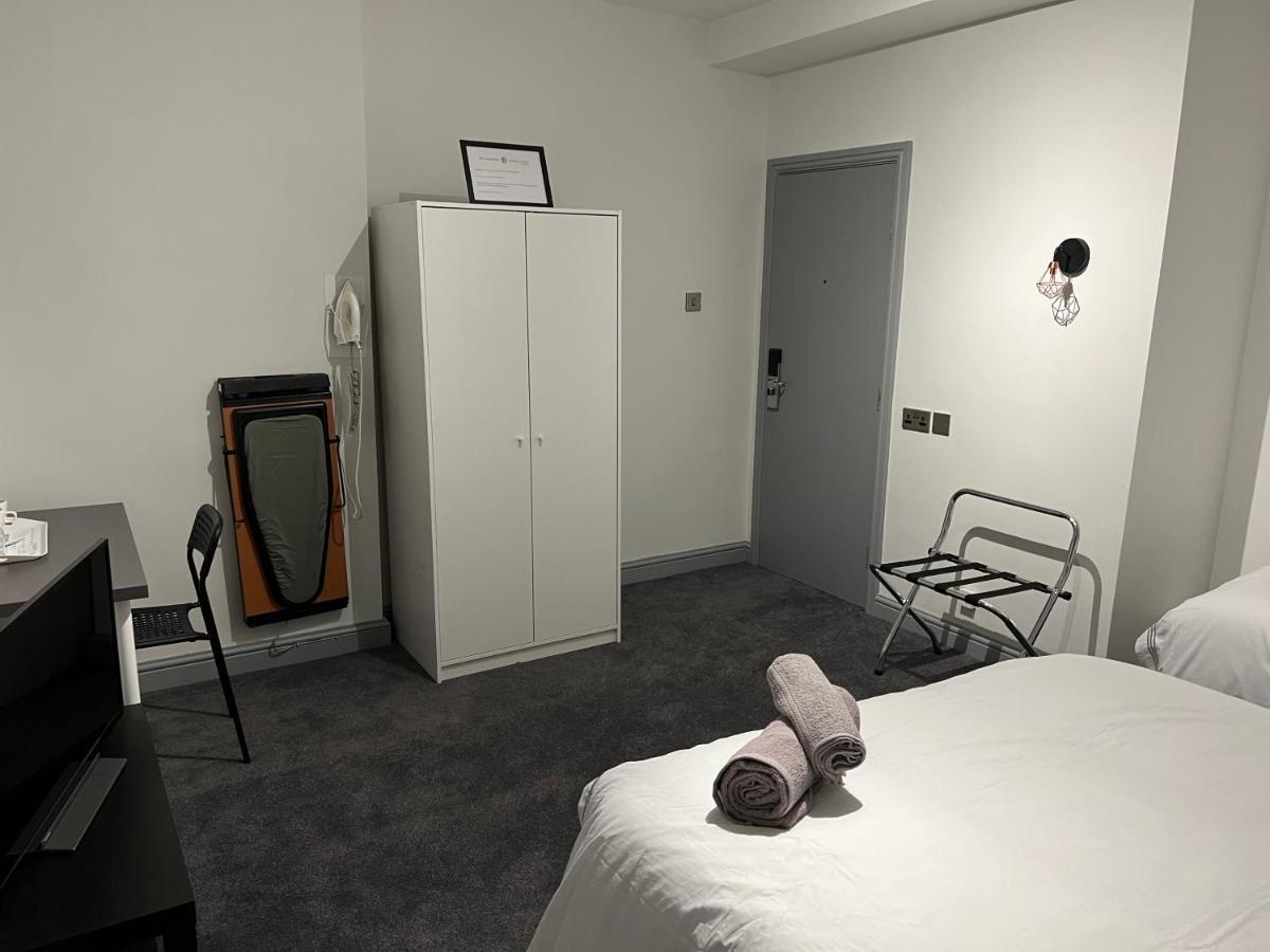 Huddersfield Central Lodge Eksteriør bilde