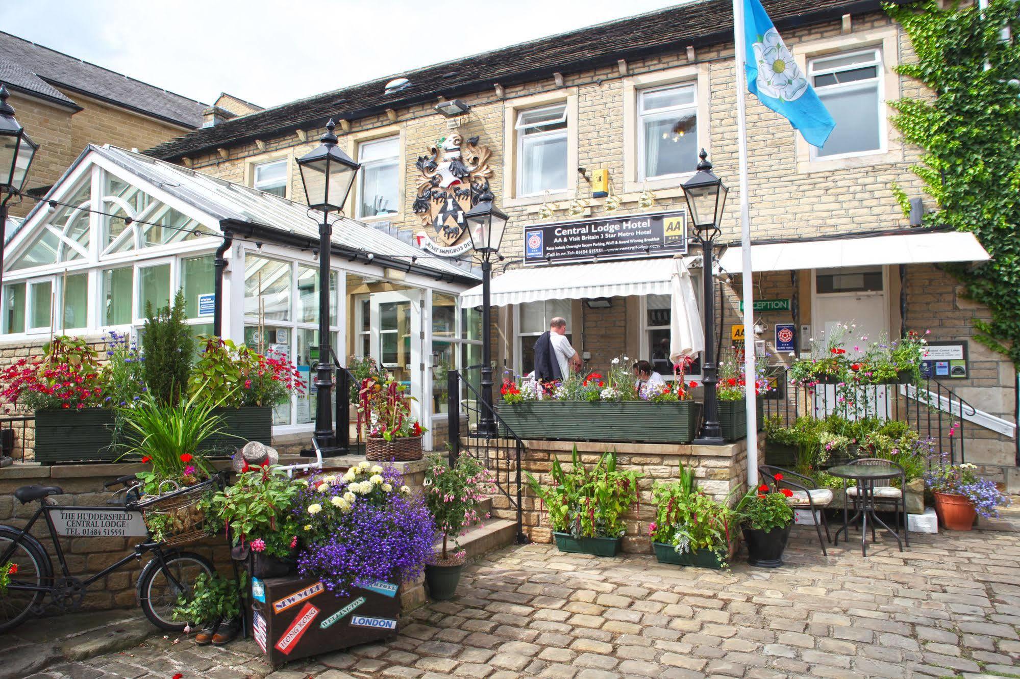 Huddersfield Central Lodge Eksteriør bilde
